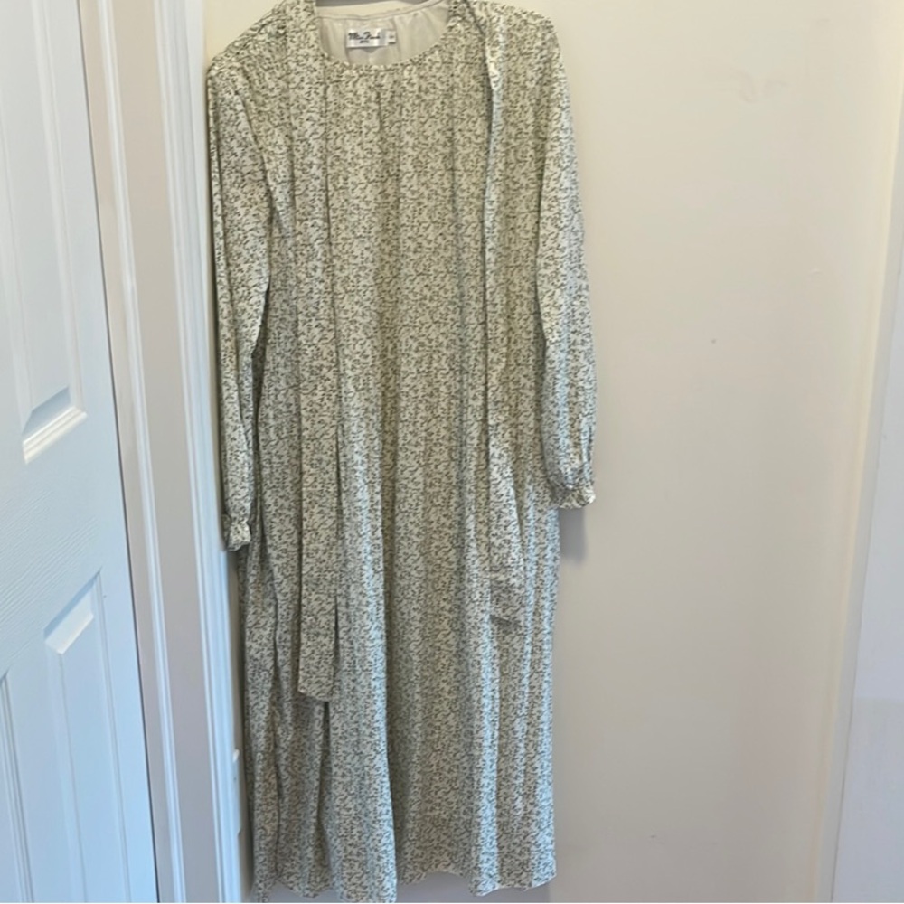 Floral Maxi Dress in Green and Cream